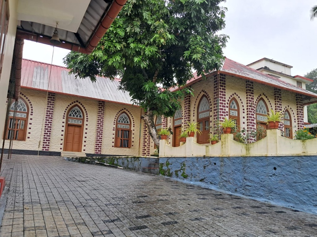 Mutholapuram Adoration Convent